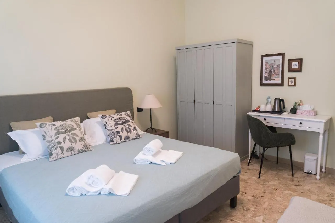 Arena Rooms فيرونا